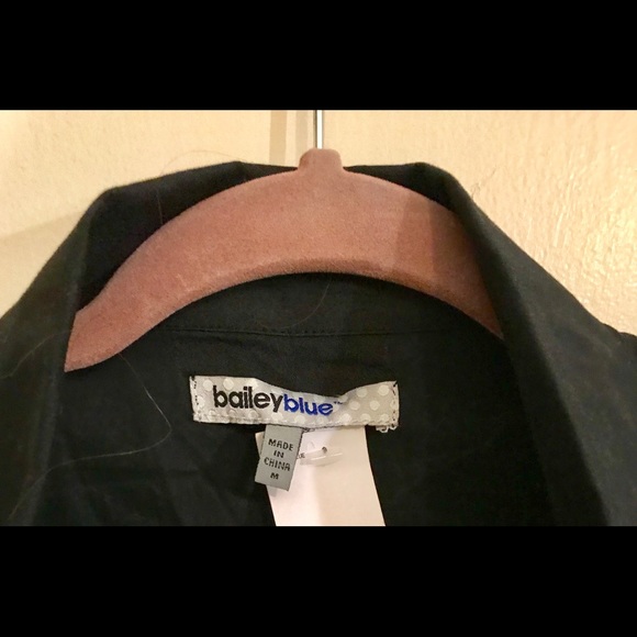 NWT Fun ✨ Blk &White striped geometrically!👗 - Picture 5 of 5